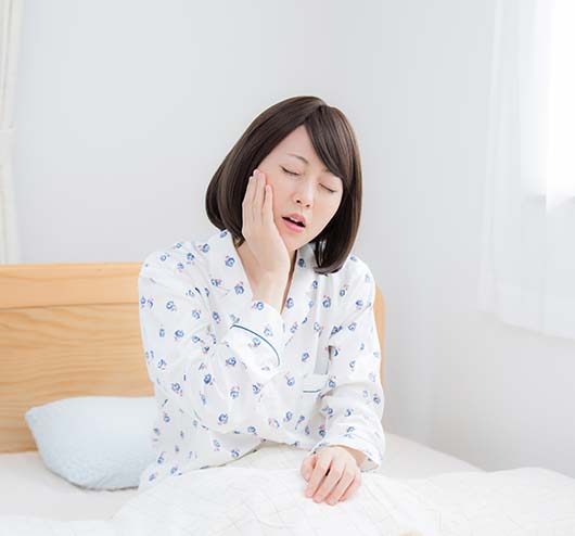 歯ぎしり・食いしばり